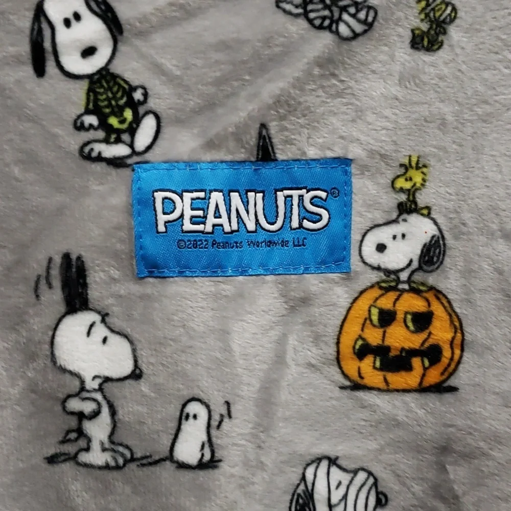 Peanuts by Berkshire Pet Pajamas Snoopy Light Gray NWT